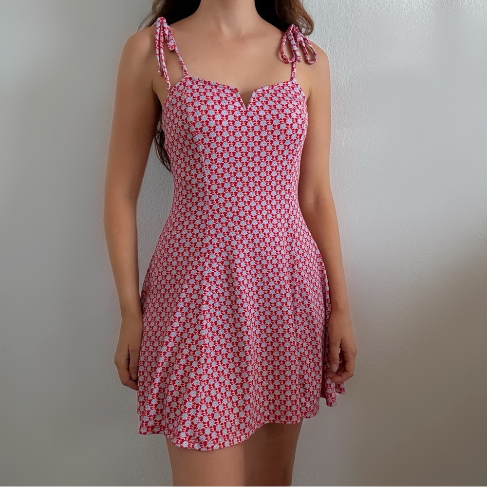 Lily White tie strap red blue floral print mini dress casual small